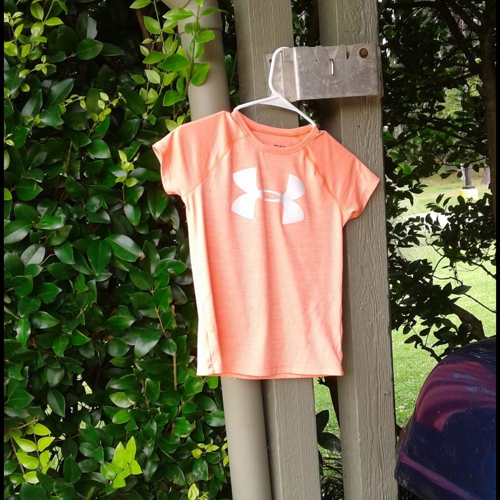 Peach short sleeve shirt